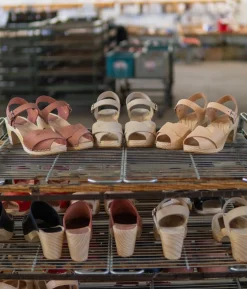 Aurora crossed clog sandal