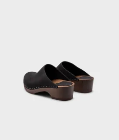 Austin minimalistic clog mule