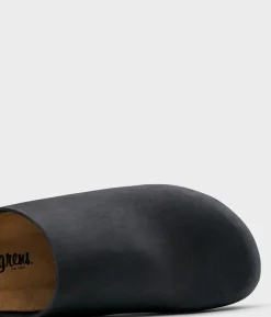 Bilbao closed-toe cork sandal