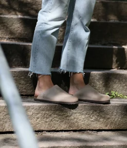 Bilbao closed-toe cork sandal