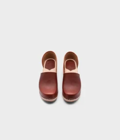 Brett closed-back clogs