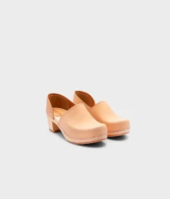 Brett closed-back clogs