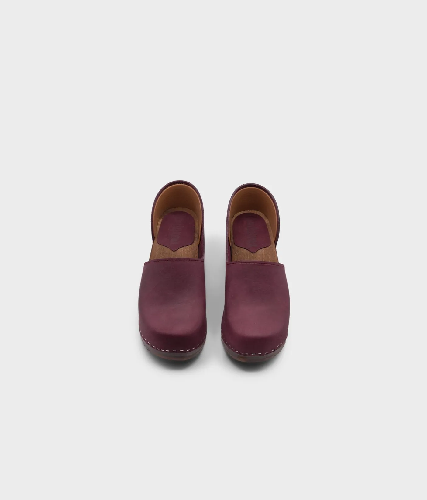Brett closed-back clogs