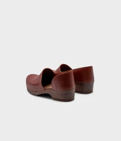 Brett low closed-back clogs