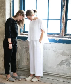 Brett low closed-back clogs