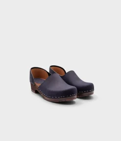 Brett low closed-back clogs