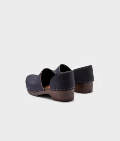Brett low closed-back clogs