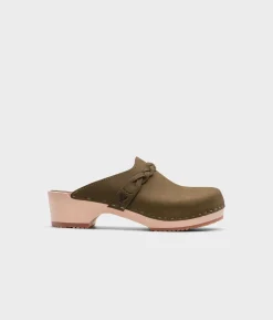 Brussels braided clog mule