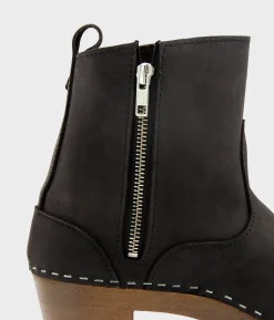 Manhattan clog boots