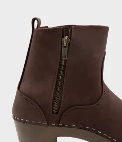Manhattan clog boots