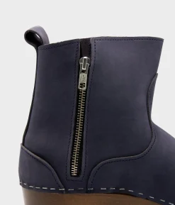 Manhattan low clog boots