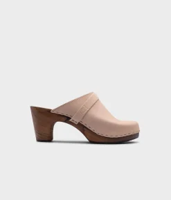 Maya classic clog mule