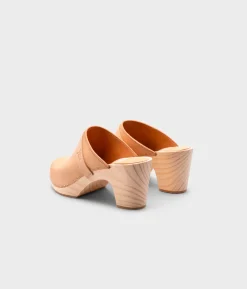 Maya classic clog mule