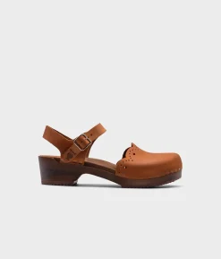 Milan clog sandals