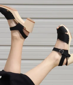 Monroe crossed clog sandal