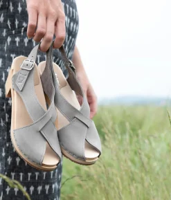 Morocco crossed clog sandal