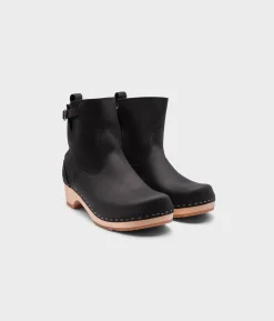 New York low clog boots