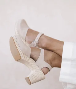 Nora classic clog sandal