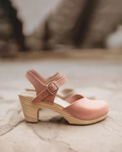 Nora classic clog sandal