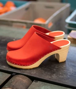Rhodes minimalistic clog mule