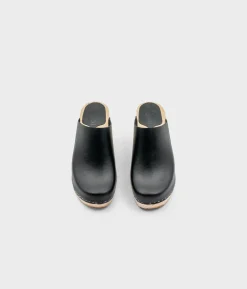 Rhodes minimalistic clog mule
