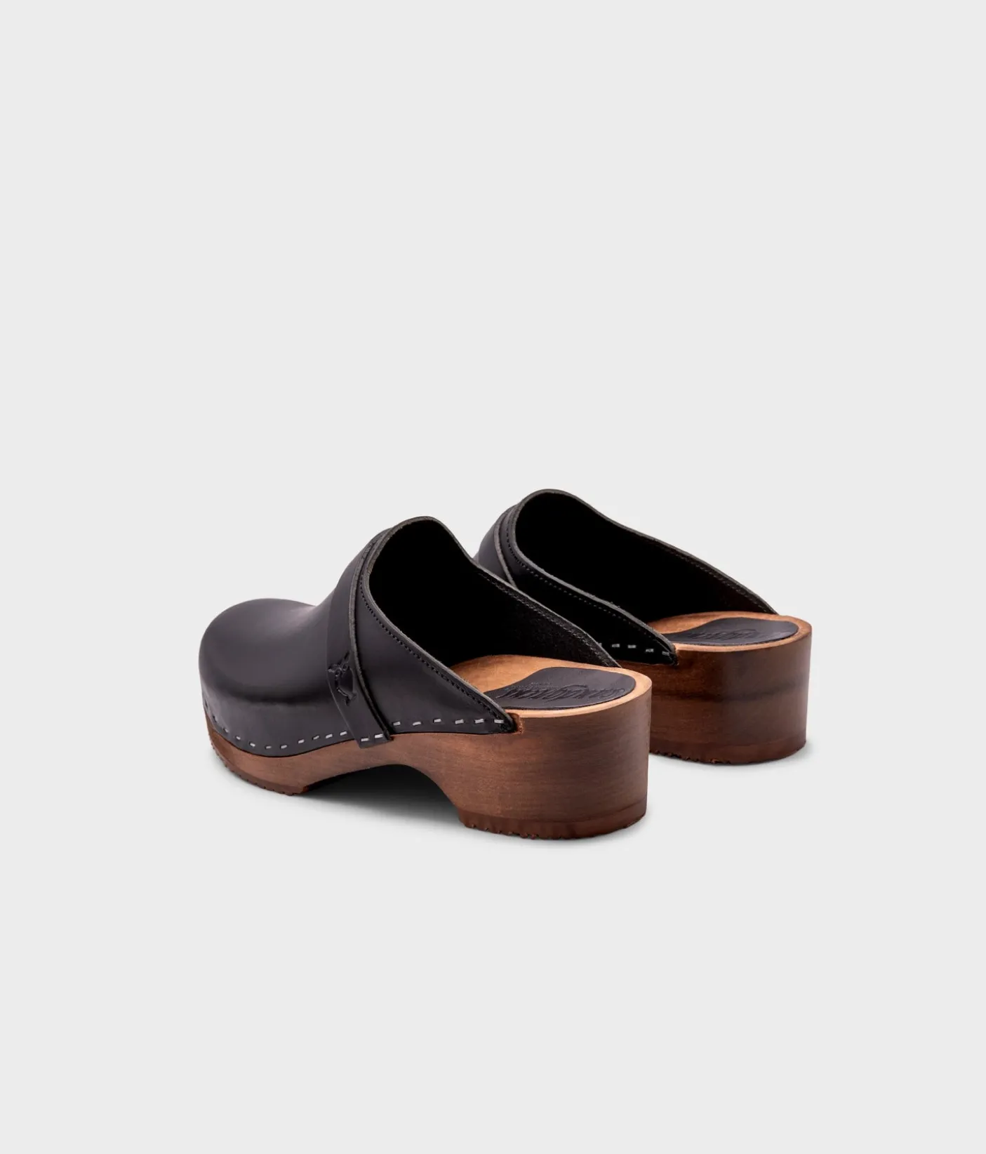 Tokyo classic clog mule