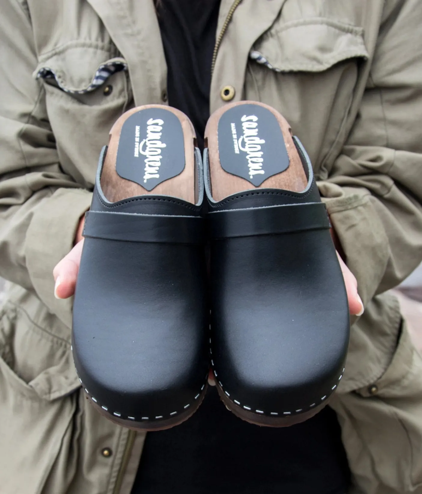 Tokyo classic clog mule