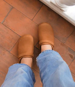 Tokyo classic clog mule