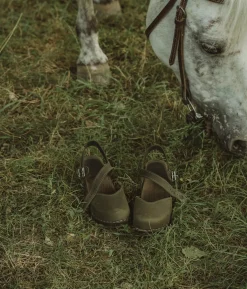 Victoria classic clog sandal